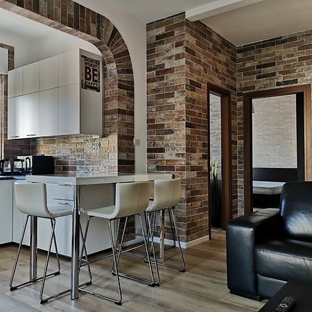 Queen East Verona Apartments 外观 照片